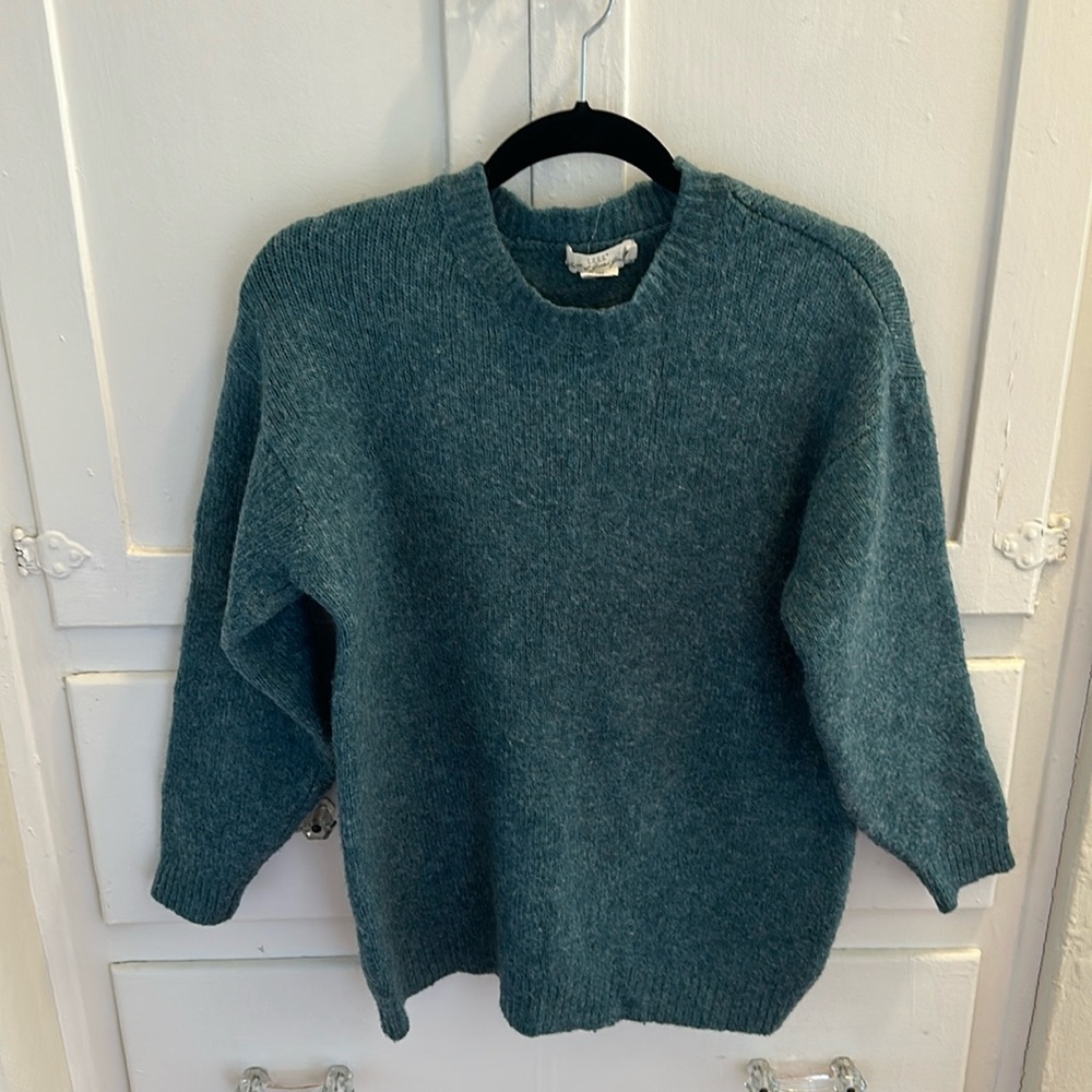 Heavy green sweater